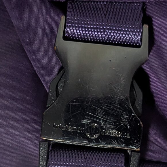 Lululemon Urban Yogini Messenger Bag in Royal Purple - Picture 9 of 16